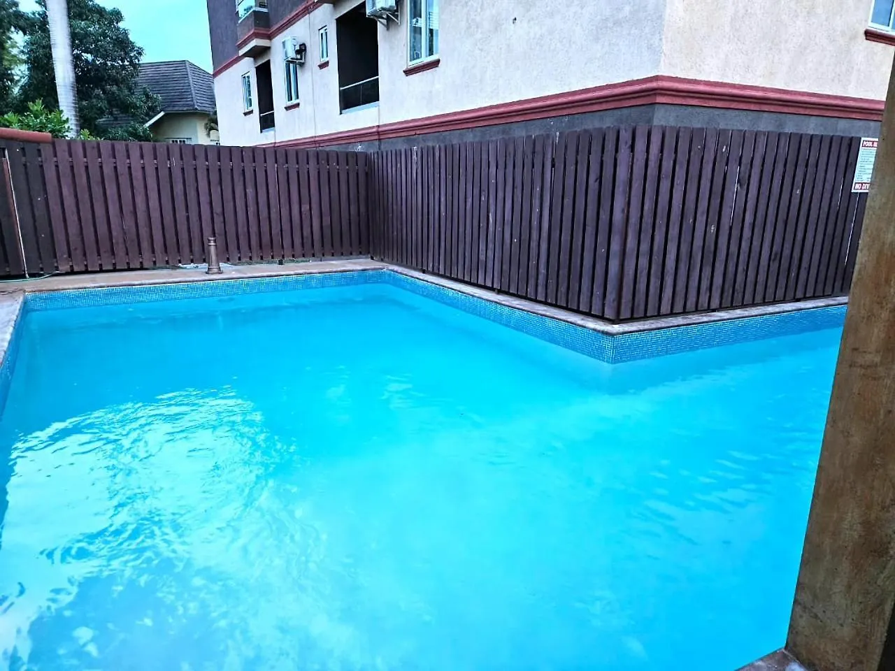 Apartman Paradise Haven At Hamptons - -Across From Ac Marriot Hotel Kingston Jamaica