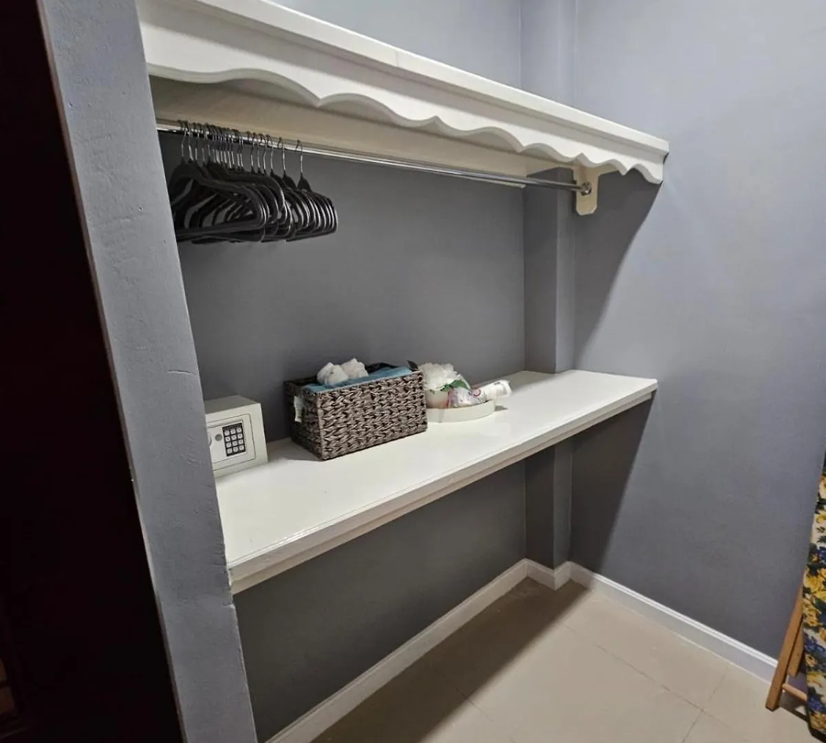 Paradise Haven At Hamptons - -Across From Ac Marriot Hotel Kingston Apartman